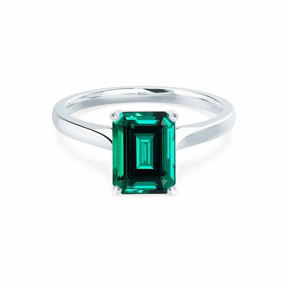 Why Jewelry Lovers Adore Lily Arkwright Emerald Collections